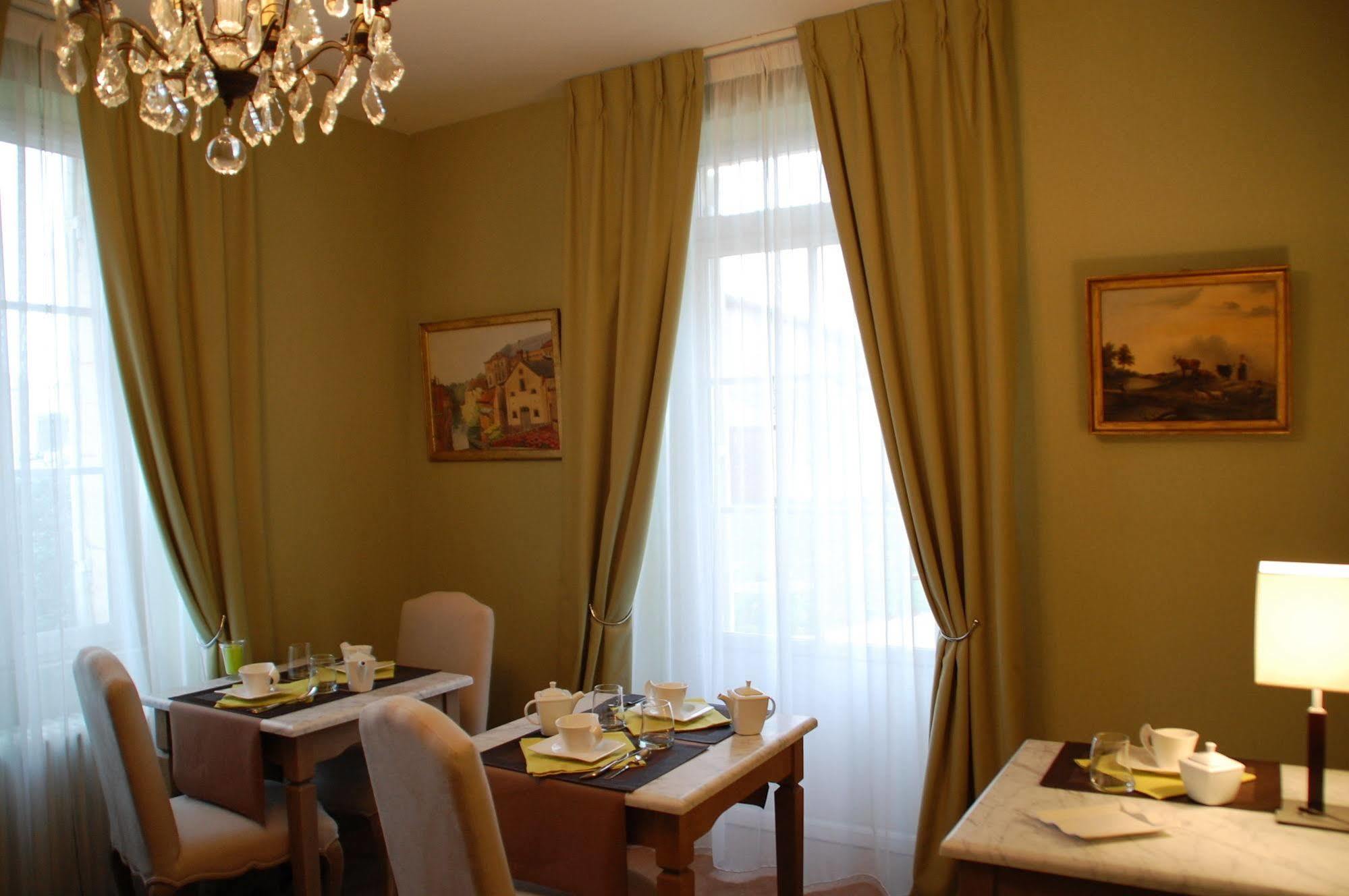 Hotel Rollan De By Begadan Екстер'єр фото